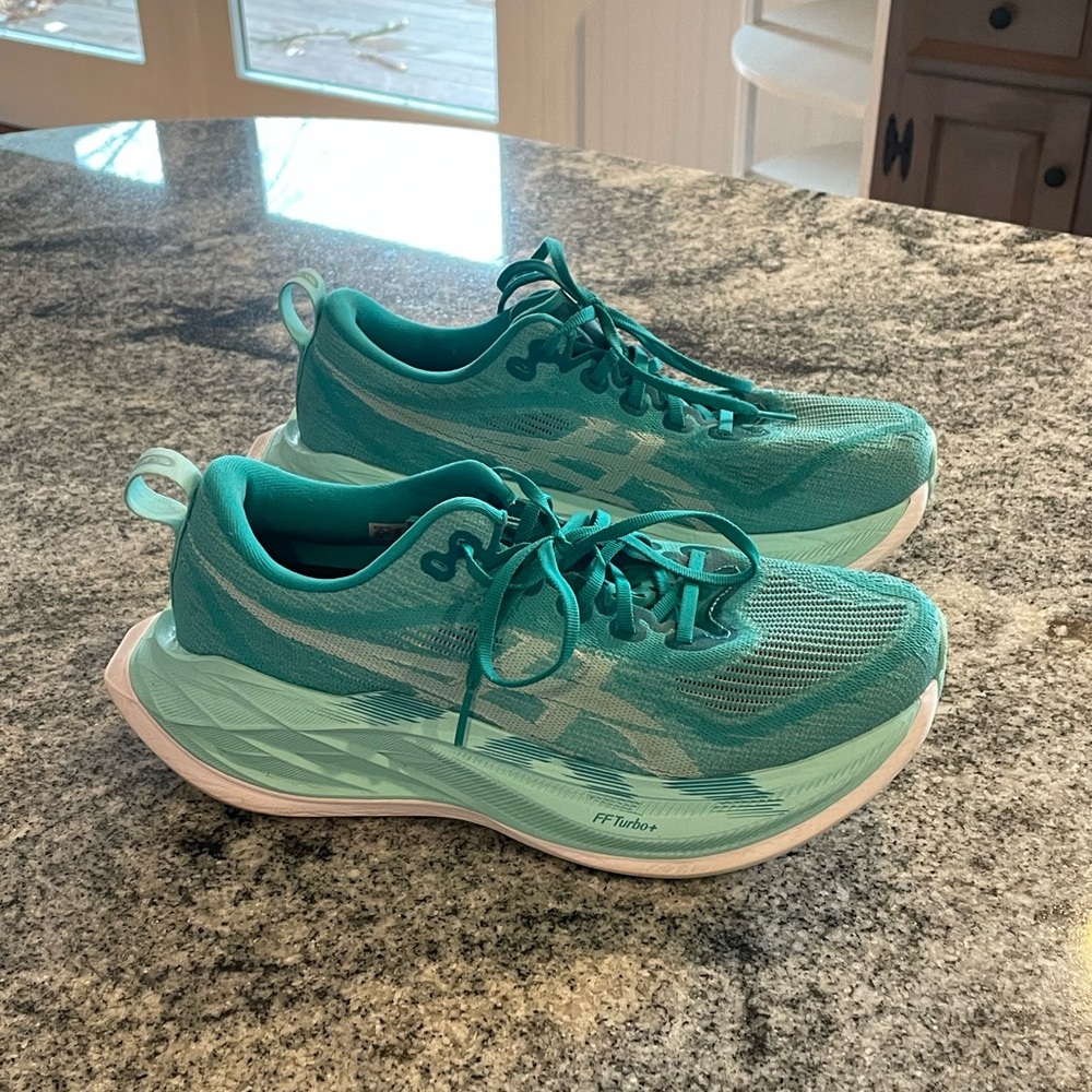 ASICS superblast 2 running shoes